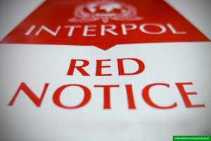Grafika Czerwona nota Interpolu 