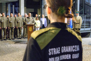 Przemawia Komendant NwOSG gen. bryg. SG Robert Bagan. Przemawia Komendant NwOSG gen. bryg. SG Robert Bagan.