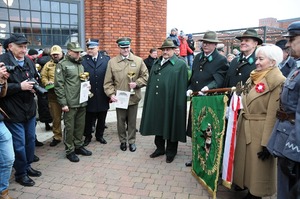 Zdjęcie grupowe uczestników uroczystości. Zdjęcie grupowe uczestników uroczystości.