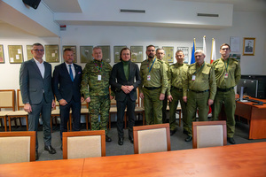 Zdjęcie grupowe uczestników spotkania. Zdjęcie grupowe uczestników spotkania.