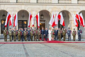 Zdjęcie pamiątkowe nominowanych z Para Prezydencką. Zdjęcie pamiątkowe nominowanych z Para Prezydencką.