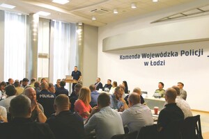 Widok ogólny na salę. Widoczni są uczestnicy szkolenia.. Widok ogólny na salę. Widoczni są uczestnicy szkolenia..