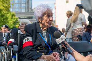 Uczestniczka Powstania Warszawskiego Uczestniczka Powstania Warszawskiego