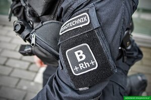 Naszywki na mundurze pirotechnika. Naszywki na mundurze pirotechnika.