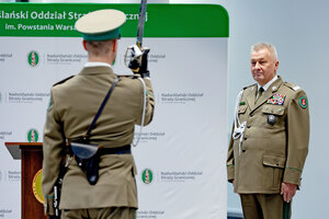 Uroczysty apel ślubowania nowo przyjętych funkcjonariuszy. Uroczysty apel ślubowania nowo przyjętych funkcjonariuszy.