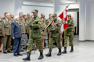 Uroczysty apel ślubowania nowo przyjętych funkcjonariuszy. Uroczysty apel ślubowania nowo przyjętych funkcjonariuszy.