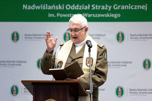 Uroczysty apel ślubowania nowo przyjętych funkcjonariuszy. Uroczysty apel ślubowania nowo przyjętych funkcjonariuszy.