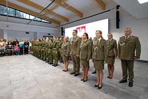 Uroczysty apel ślubowania nowo przyjętych funkcjonariuszy. Uroczysty apel ślubowania nowo przyjętych funkcjonariuszy.