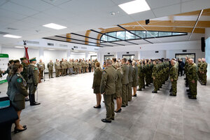 Uroczysty apel ślubowania nowo przyjętych funkcjonariuszy. Uroczysty apel ślubowania nowo przyjętych funkcjonariuszy.