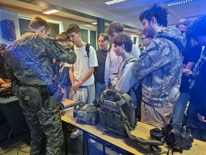 Spotkanie z funkcjonariuszami z Nadwiślańskiego Oddziału Straży Granicznej. Spotkanie z funkcjonariuszami z Nadwiślańskiego Oddziału Straży Granicznej.