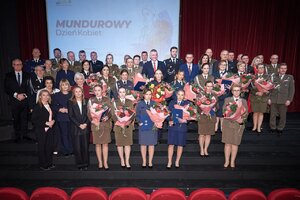Mundurowy Dzień Kobiet. Zdjęcie Łódź Nasze Miasto. Mundurowy Dzień Kobiet. Zdjęcie Łódź Nasze Miasto.