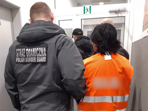 Kontrola legalności pobytu cudzoziemców. Kontrola legalności pobytu cudzoziemców.