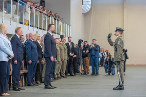 Uroczyste ślubowanie. Uroczyste ślubowanie.