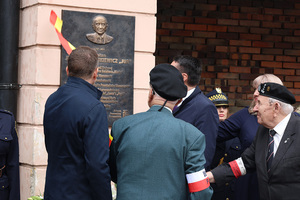Uroczystości odsłonięcia tablicy. Uroczystości odsłonięcia tablicy.