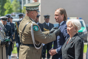 Uroczysty apel w Parku Wolności z okazji 35. rocznicy utworzenia Straży Granicznej Uroczysty apel w Parku Wolności z okazji 35. rocznicy utworzenia Straży Granicznej