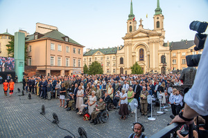 Uroczystość na Pl. Kasińskich. Uroczystość na Pl. Kasińskich.