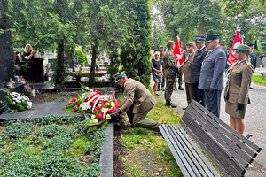 Łódzcy funkcjonariusze SG oddają hołd Powstańcom. Łódzcy funkcjonariusze SG oddają hołd Powstańcom.