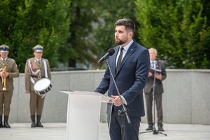 Uroczystość pod Pomnikiem Polskiego Państwa Podziemnego i AK. Uroczystość pod Pomnikiem Polskiego Państwa Podziemnego i AK.