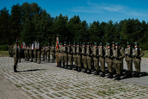 Uroczystość przy pomniku w Baraku. Uroczystość przy pomniku w Baraku.