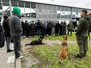 Wizyta studentów ASzWoj w PSG Warszawa-Okęcie. Wizyta studentów ASzWoj w PSG Warszawa-Okęcie.